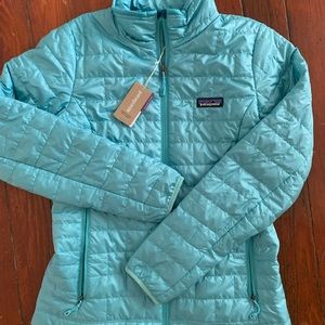 BNWT Patagonia women’s nano puff jacket